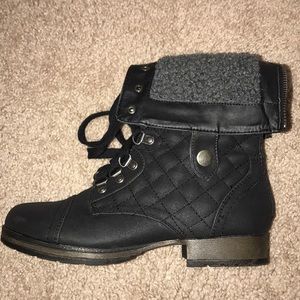 Black Winter Boots